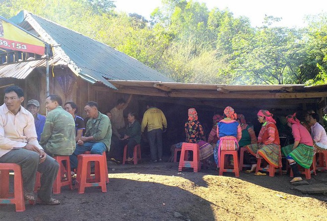 Vợ chồng bị sét đánh thương vong khi đi làm rẫy - Ảnh 1.