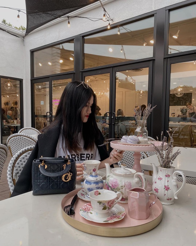 Loạt công thức chụp ảnh nhìn là thấy giàu sụ của hội rich kid mới nổi - Ảnh 12. Loạt công thức chụp ảnh nhìn là thấy giàu sụ của hội rich kid mới nổi - Ảnh 12.