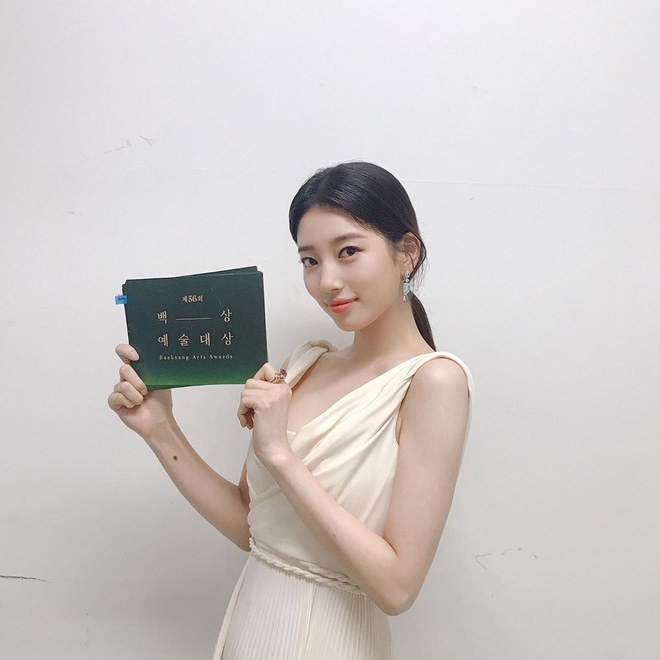 Tứ đại mỹ nhân chung khung hình gây bão tại Baeksang: Suzy đọ sắc với 3 minh tinh quyền lực, nhìn rõ sự khác biệt idol - diễn viên - Ảnh 6.