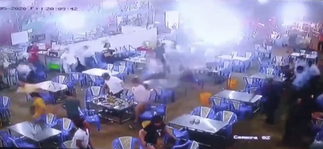 Vụ giang hồ &aacute;o cam đập ph&aacute; qu&aacute;n ốc ở S&agrave;i G&ograve;n: Bắt giữ 4 đối tượng - Ảnh 1.