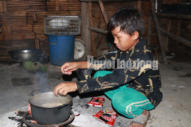 Thực hư chuyện 4 em nhỏ ăn cơm nguội với ve sầu  - Ảnh 4.