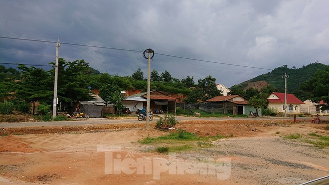 Đắk Nông: Cận cảnh những giấy cam kết không tiêm chủng rất lạ - Ảnh 10.