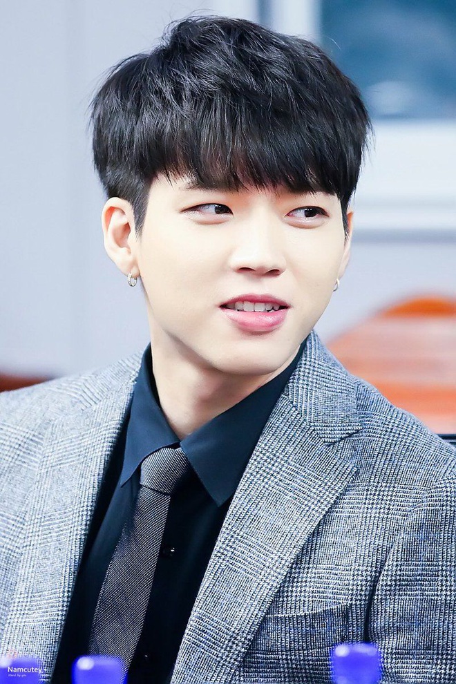 Phẫn nộ vụ CEO Woollim đánh đập, chửi rủa công khai nam idol đình đám Woohyun (INFINITE) ngay khi livetream - Ảnh 1.