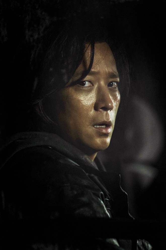 Phản ứng đầu tiên của fan quốc tế về Train To Busan 2 (Peninsula): Kang Dong Won đỉnh khỏi bàn nhưng kỹ xảo hơi thất vọng nha! - Ảnh 2.