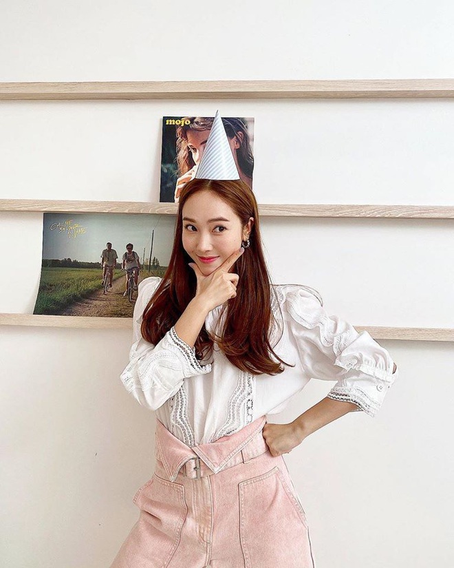 Jessica ch&iacute;nh l&agrave; nữ ch&uacute;a của &aacute;o blouse b&aacute;nh b&egrave;o: Diện vừa xinh vừa sang nh&igrave;n thấy m&ecirc;  - Ảnh 6.