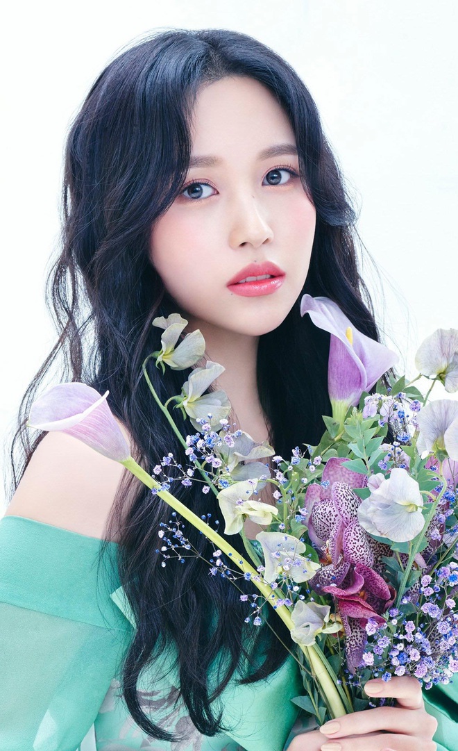 Twice chuyển sang style makeup kiểu Nhật: Nữ thần Tzuyu vẫn xinh nhưng hơi &ldquo;thường&rdquo;, mờ nhạt hơn cả d&agrave;n mỹ nh&acirc;n kh&aacute;c - Ảnh 5.