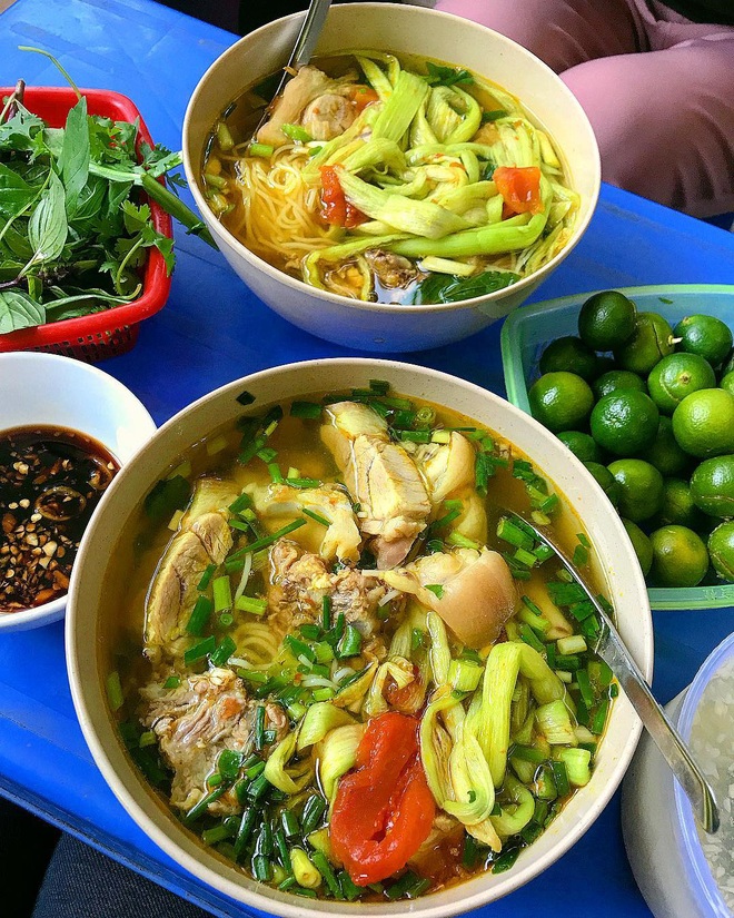 3 hàng “bún chửi” đình đám nhất Việt Nam: Lúc nào cũng đông nghẹt khách tìm đến vì tò mò, đồ ăn thuộc dạng ngon nức tiếng - Ảnh 4.
