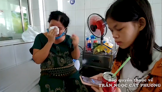 Mẹ Thanh Nga Bento khóc nghẹn vì chồng nhập viện, gia đình lâm vào cảnh khó khăn không đủ tiền mua đồ ăn - Ảnh 3.
