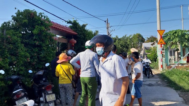 Người Trung Quốc chạy tán loạn khi bị kiểm tra: Công bố kết quả xét nghiệm Covid-19  - Ảnh 1.