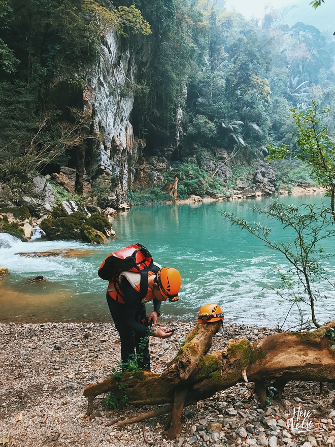 Nh&#236;n những h&#236;nh ảnh đẹp m&#234; ly n&#224;y mới hiểu v&#236; sao d&#226;n t&#236;nh k&#233;o nhau đi T&#250; L&#224;n ng&#224;y c&#224;ng nhiều - Ảnh 5.