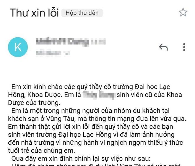 Vụ nh&oacute;m thanh ni&ecirc;n vừa h&ograve; h&eacute;t vừa n&eacute;m đồ ăn khắp ph&ograve;ng: C&ocirc; g&aacute;i xả r&aacute;c l&ecirc;n tiếng xin lỗi - Ảnh 1.