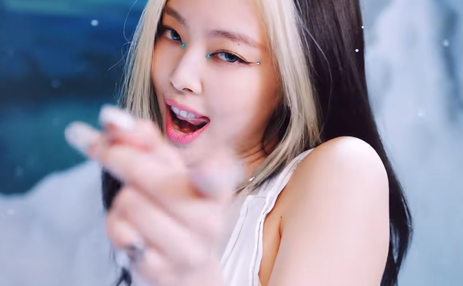 Chính Jennie, Jisoo đã hiến kế cho chuyên gia makeup khi thực hiện MV How You Like That, tạo trend gây bão khắp châu Á - Ảnh 2.