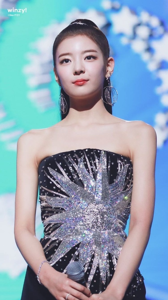 Lia (ITZY) lần đầu lên tiếng trước những lời chê bai về vũ đạo: Không phải tôi không có nhiệt huyết, chỉ là tôi không giỏi về mảng đó... - Ảnh 13.