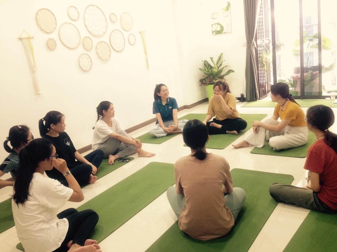 Cô nàng nghỉ việc Art Director để làm huấn luyện viên yoga hé lộ góc khuất về nghề truyền thông: Bề ngoài rực rỡ, vụn vỡ bên trong! - Ảnh 5.