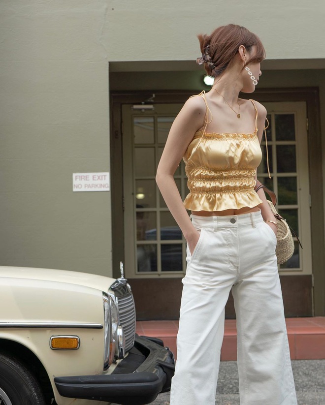 Ngay cả khi body chưa được nuột n&agrave;, bạn vẫn diện &aacute;o crop top đẹp hết &yacute; nếu ưu ti&ecirc;n 5 kiểu sau đ&acirc;y - Ảnh 8.