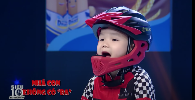 Si&ecirc;u t&agrave;i năng nh&iacute; 5 tuổi g&acirc;y sốt mạng x&atilde; hội với đoạn đối thoại chuyển từ bi kịch sang h&agrave;i kịch chỉ trong 1 gi&acirc;y! - Ảnh 1.