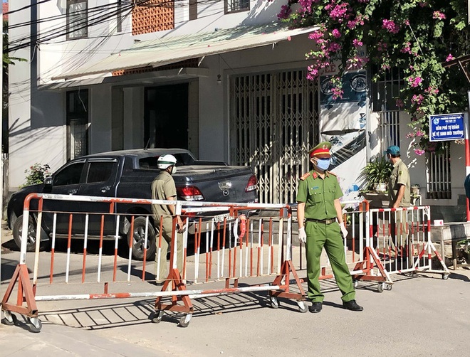 Quảng Ng&atilde;i khẩn cấp truy t&igrave;m người đi c&ugrave;ng xe với bệnh nh&acirc;n 419 - Ảnh 2.