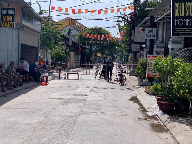 Sau Hội An, Quảng Nam tiếp tục c&aacute;ch ly x&atilde; hội 5 huyện, thị x&atilde; - Ảnh 1.