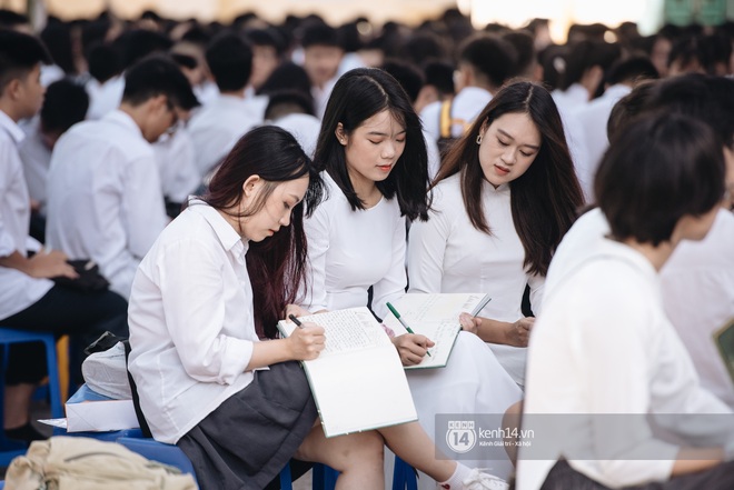 Loạt ảnh gái xinh trường Chu Văn An, cánh con trai trường ngoài không xem thì hơi phí đấy! - Ảnh 18.