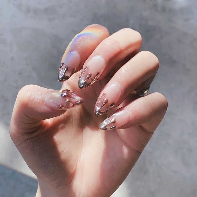 Đi đâu cũng gặp “nail Black Pink”, đỉnh nhất là kiểu móng tay giống Lisa  nàng nào cũng muốn bắt chước