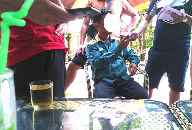 Th&acirc;m nhập đường d&acirc;y l&agrave;m giả&nbsp;thẻ nh&agrave; b&aacute;o, c&ocirc;ng an - Ảnh 1.