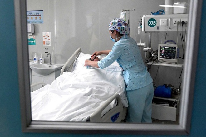 Thời gian ủ bệnh của Covid-19 c&oacute; thể đ&atilde; k&eacute;o d&agrave;i hơn ước t&iacute;nh ban đầu - Ảnh 1.