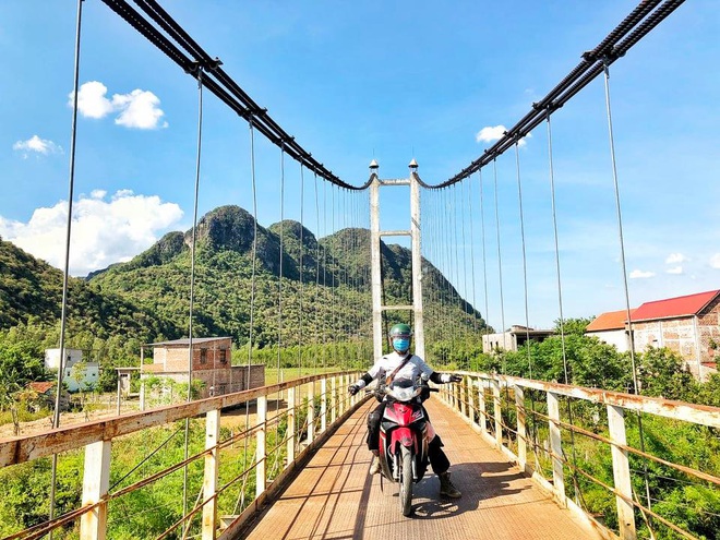 C&ocirc; n&agrave;ng độc th&acirc;n 26 tuổi lần đầu đi xuy&ecirc;n Việt bằng xe m&aacute;y với 7 triệu v&agrave; 17 ng&agrave;y: Cả tuổi trẻ d&agrave;nh để đi bụi, sống kh&ocirc;ng dũng cảm uổng ph&iacute; thanh xu&acirc;n! - Ảnh 7.