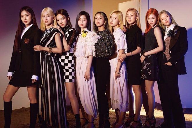 TWICE lại bị “ném đá” thậm tệ vì Jeongyeon lộ hát nhép trong concert, Knet mỉa mai: “Đến nước này thì họ đang hủy hoại hình ảnh Kpop đấy” - Ảnh 4.