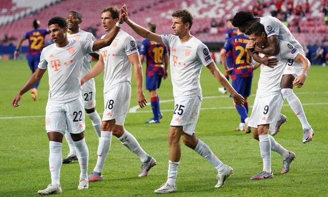Truyền thông quốc tế sốc nặng trước thất bại tan nát của Messi và các đồng đội trước Bayern  - Ảnh 1.