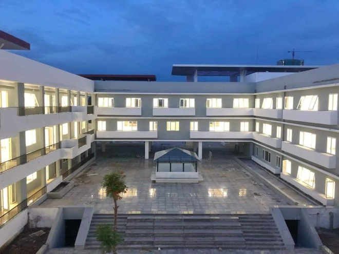 Trường chuyên ở Ninh Bình sang chảnh như resort 5 sao, đi vài bước lại ra ảnh nghìn like - Ảnh 3.