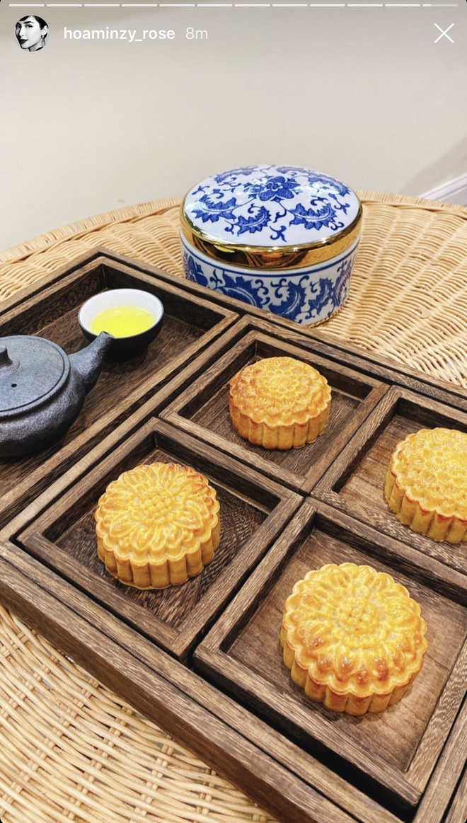 Hết Đức Ph&uacute;c v&agrave;o bếp đến Ho&agrave; Minzy dạy l&agrave;m b&aacute;nh Trung thu, gia đ&igrave;nh Hoa D&acirc;m Bụt ai cũng đảm đang thế n&agrave;y! - Ảnh 9.
