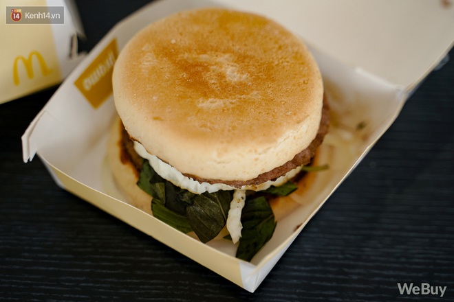 Ăn thử burger vị phở vừa ra mắt của McDonald’s: Thơm nức mũi, đủ ngon nhưng hình như thiếu món gia vị quan trọng nhất? - Ảnh 6.