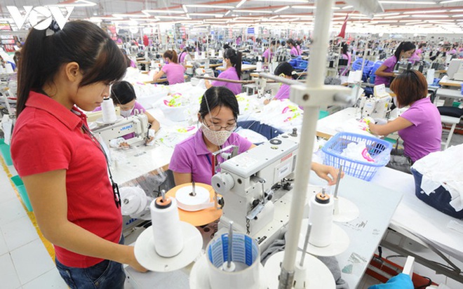ILO cảnh b&aacute;o khủng hoảng việc l&agrave;m của thanh ni&ecirc;n do Covid-19 g&acirc;y ra - Ảnh 2.