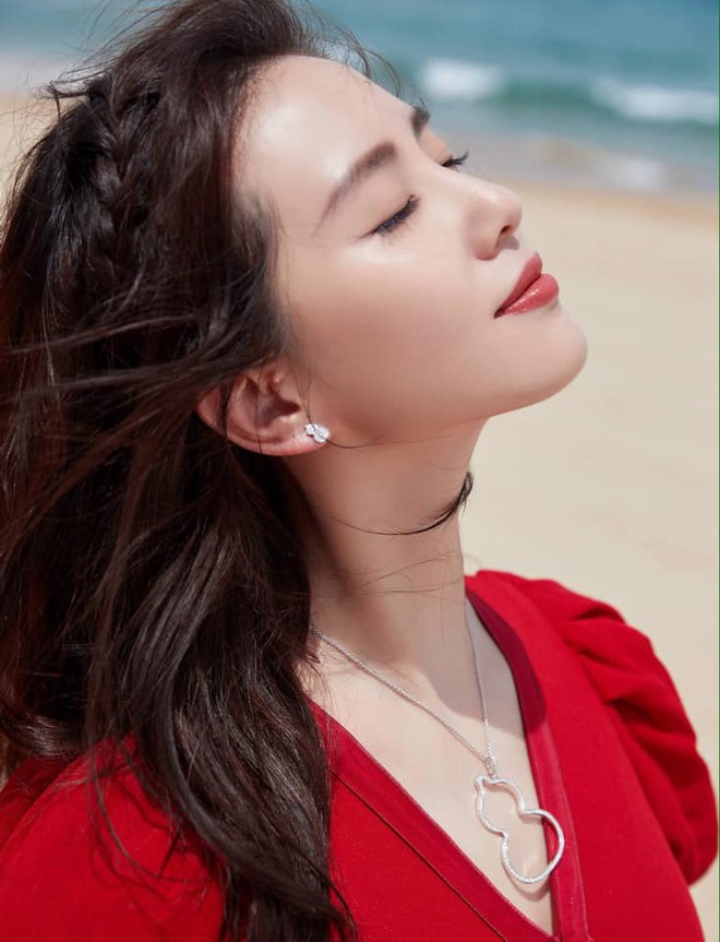 M&agrave;n b&ugrave;ng nổ nhan sắc hot nhất Weibo: Lưu Thi Thi diễm lệ như ti&ecirc;n tử, k&eacute;o đến gif của team qua đường m&agrave; lặng người - Ảnh 8.
