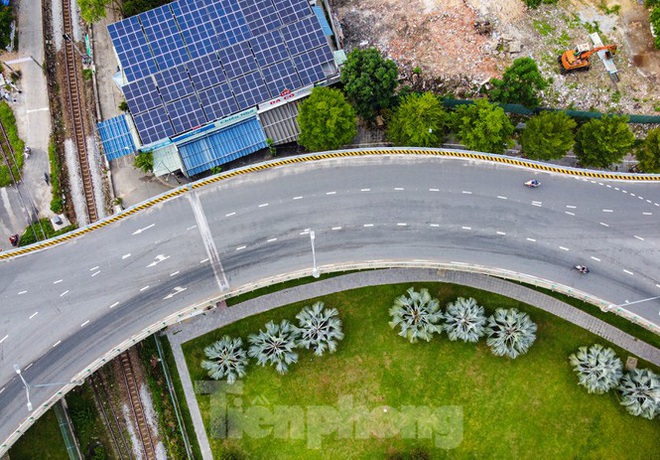 Bay tr&ecirc;n Đ&agrave; Nẵng m&ugrave;a dịch, nh&igrave;n những thời khắc th&agrave;nh phố như bất động - Ảnh 20.