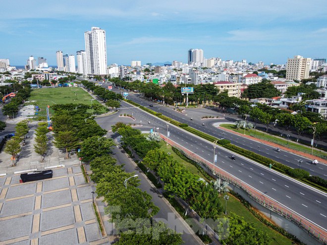 Bay tr&ecirc;n Đ&agrave; Nẵng m&ugrave;a dịch, nh&igrave;n những thời khắc th&agrave;nh phố như bất động - Ảnh 10.