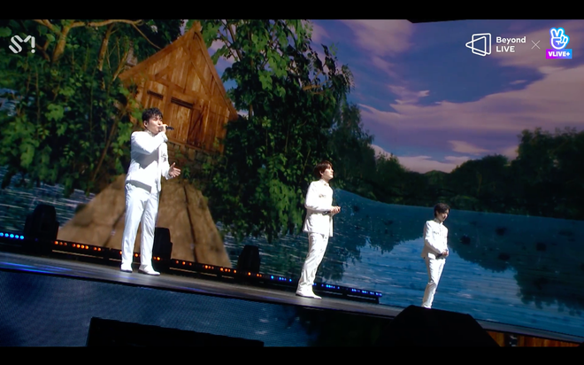 Super Junior-K.R.Y. nói tiếng Việt cực trôi chảy, hát live loạt ca khúc ballad cực đỉnh trong buổi concert đầu tiên sau 5 năm - Ảnh 22.