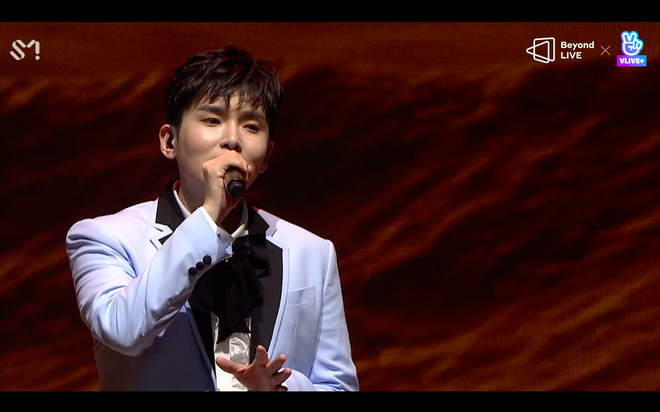 Super Junior-K.R.Y. nói tiếng Việt cực trôi chảy, hát live loạt ca khúc ballad cực đỉnh trong buổi concert đầu tiên sau 5 năm - Ảnh 50.