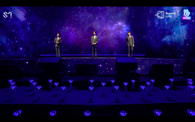 Super Junior-K.R.Y. nói tiếng Việt cực trôi chảy, hát live loạt ca khúc ballad cực đỉnh trong buổi concert đầu tiên sau 5 năm - Ảnh 175.