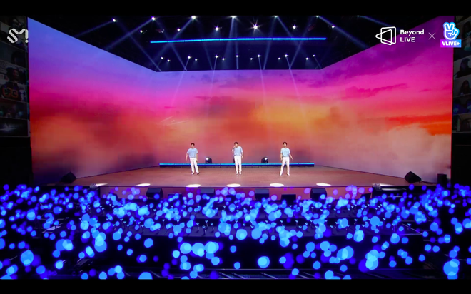 Super Junior-K.R.Y. nói tiếng Việt cực trôi chảy, hát live loạt ca khúc ballad cực đỉnh trong buổi concert đầu tiên sau 5 năm - Ảnh 215.