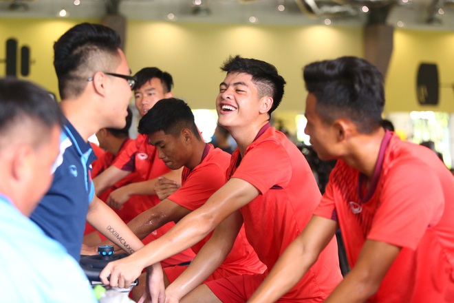 HLV người Ph&aacute;p lo cho b&oacute;ng đ&aacute; Việt Nam khi Quang Hải... 30 tuổi, hướng đến World Cup 2026 - Ảnh 2.