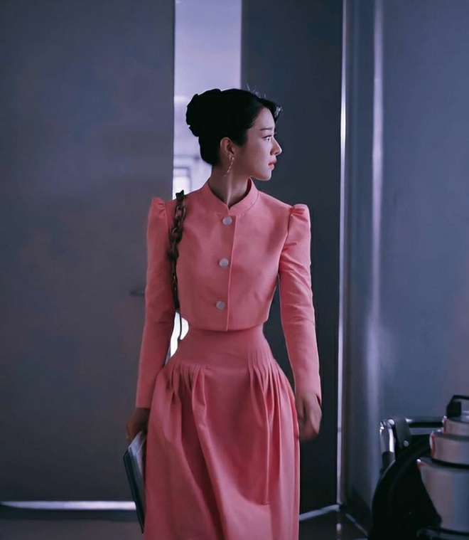 Hành trình &quot;điên nữ&quot; Seo Ye Ji lột xác nhan sắc và đổi đời: Từ du học sinh Tây Ban Nha đến nữ thần mới của điện ảnh Hàn - Ảnh 18.