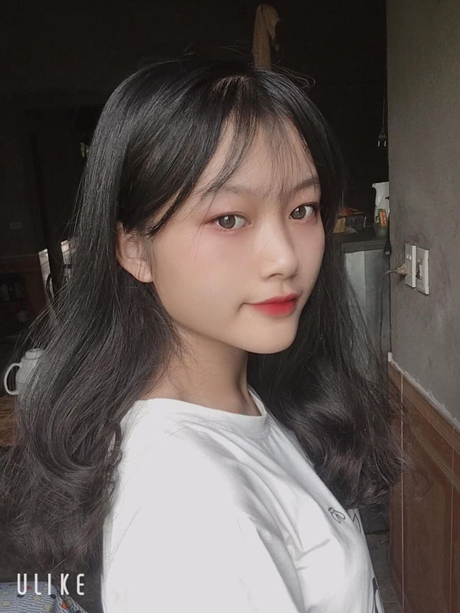 Cô bạn xinh như hot girl đạt 3 điểm 10 thi tốt nghiệp: Bố mất sớm, gia đình cận nghèo, thức học đến 6h sáng - Ảnh 3.
