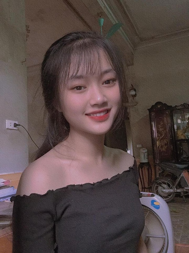 Cô bạn xinh như hot girl đạt 3 điểm 10 thi tốt nghiệp: Bố mất sớm, gia đình cận nghèo, thức học đến 6h sáng - Ảnh 3.