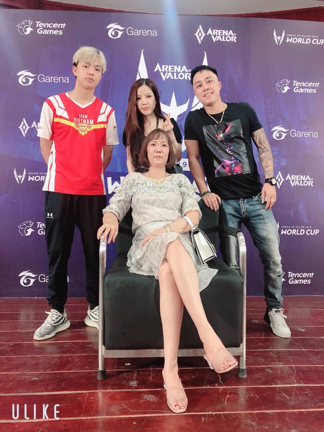 Được trao thưởng xe Mercedes, ADC đ&aacute;nh như l&ecirc;n đồng, Team Flash đ&egrave; bẹp Saigon Phantom - Ảnh 3.