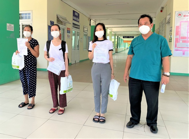 5 ngày liên tiếp Đà Nẵng không có ca lây nhiễm trong cộng đồng, 17 bệnh nhân Covid-19 được xuất viện - Ảnh 5.