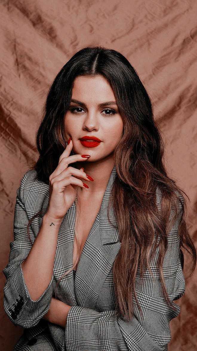 Đẳng cấp Selena Gomez: Mặc hở mà chẳng bao giờ phô, visual đỉnh “cân” mọi màu son khó nhằn - Ảnh 3.