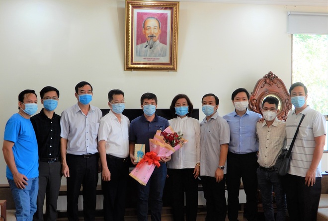 Đoàn y bác sĩ Bệnh viện Chợ Rẫy hoàn thành nhiệm vụ, chia tay Đà Nẵng sau 1 tháng hỗ trợ chống dịch - Ảnh 1.