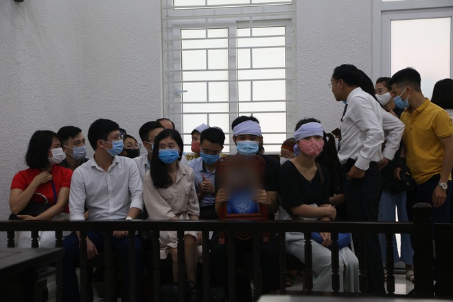 Bị c&aacute;o s&aacute;t hại vợ, ph&acirc;n x&aacute;c phi tang xuống s&ocirc;ng phủ nhận to&agrave;n bộ lời khai: Kh&ocirc;ng ai c&oacute; thể l&agrave;m được việc như vậy - Ảnh 3.