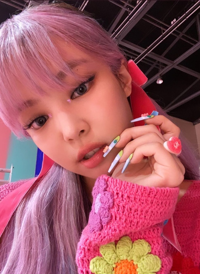 Nail BLACKPINK lại hot hit nữa rồi: Mẫu nào cũng đẹp mê, nhiều tiệm nail đã nhanh nhẹn bắt chước - Ảnh 14.